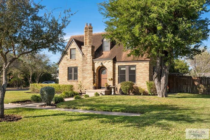 Photo of 1001 E Taylor Ave Harlingen TX 78550